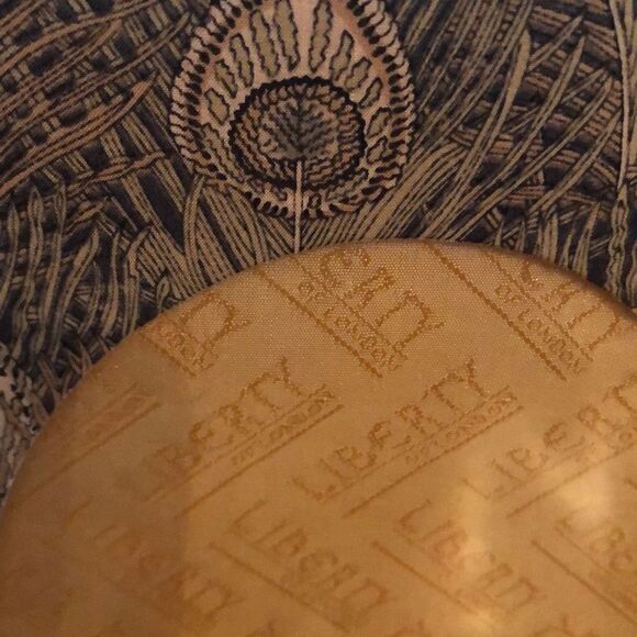 Liberty of London padded Multi frame tan peacock feather fern picture frame￼ - Picture 2 of 5